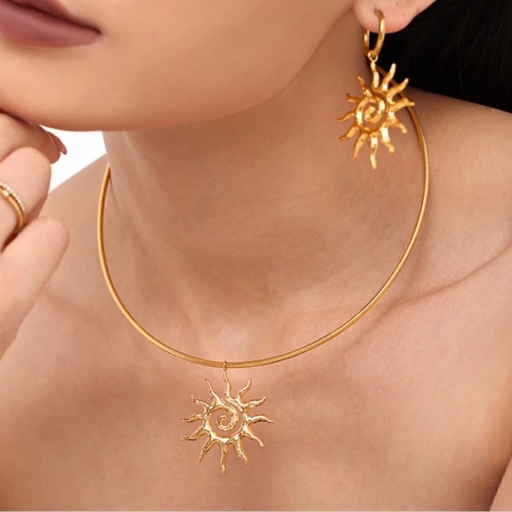 Bohemian sunflower necklace N218